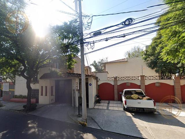 Casa en Venta en Av. Manuel Guti?rrez Zamora, Las ?guilas a 7 minutos de Portal San ?ngel