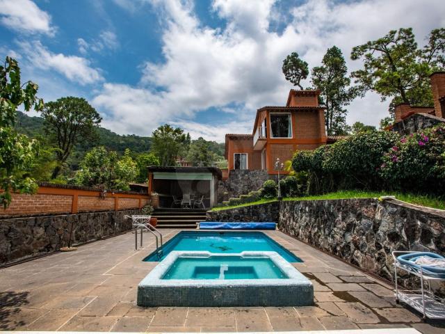 Casa en venta en Av?ndaro 5