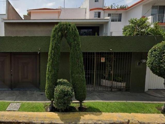 VENTA DE CASA EN BOSQUES DE ARAGÓN, NEZAHUALCOYOTL, ESTADO DE MÉXICO
