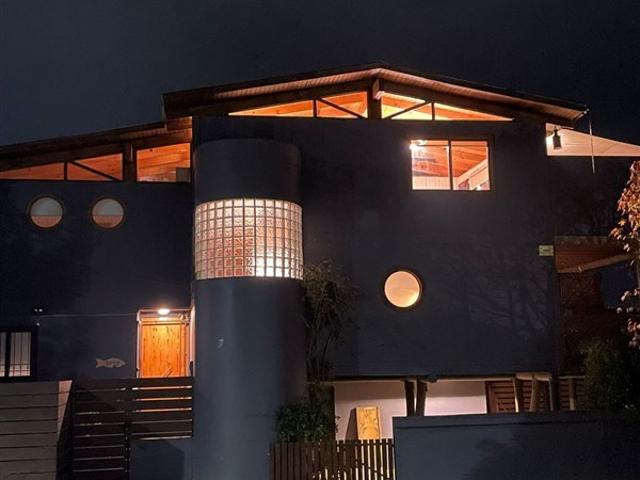 Casa en Venta en Av. Carlos Alessandri / Bellavista