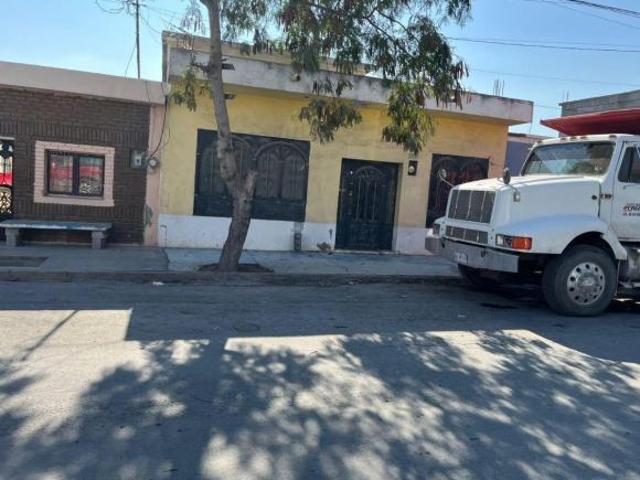 CASA EN VENTA EN AV. LAZARO CARDENAS, GARCIA, NUEVO LEON