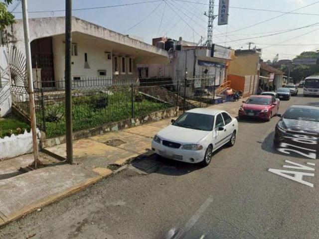 CASA EN VENTA EN AV 27 DE FEBRERO F 1333