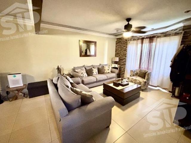 Casa en Venta en Ave Ppal Residencial San Patricio