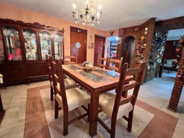 CASA EN VENTA EN AVENIDA 18 DE MARZO, COLONIA PLAYA SOL, COATZACOALCOS, VERACRUZ