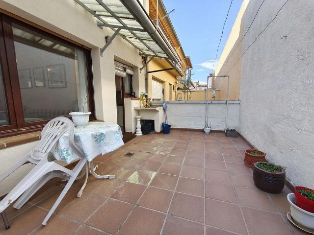 Casa en venta en avenida Catalunya, Campdevanol, de 75 m² 3 habitaciones por 265.000