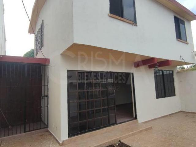 CASA EN VENTA EN AVENIDA CUAUHTÉMOC