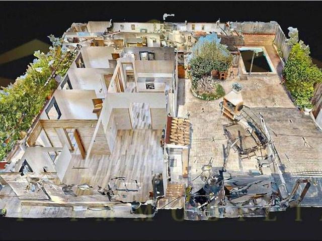 Chalet en venta en avenida De Can Sucarrats, Rubí, de 69 m² 3 habitaciones por 475.000