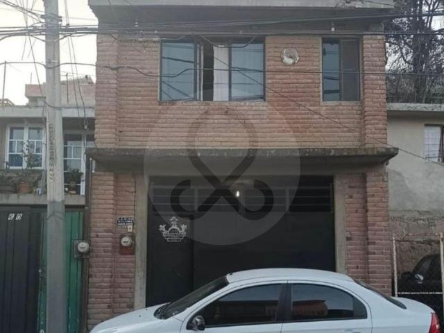 CASA EN VENTA EN AVENIDA DE LAS PRESAS