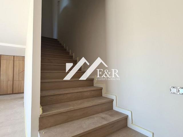 Casa adosada en venta en avenida Del Cadí, Montferrer i Castellbó, de 180 m² 3 habitaciones por 600.000