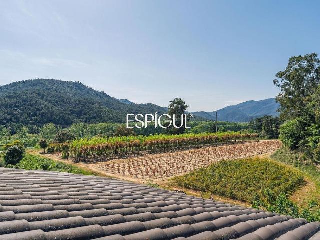 Chalet en venta en avenida Del President Companys, Santa Coloma de Farners, de 328 m² 4 habitaciones por 475.000