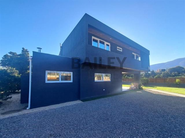 Casa en Venta en Avenida Eastman