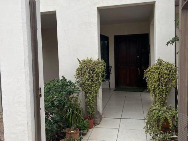 CASA EN VENTA EN AVENIDA LAGO RUDOLF 1050,FRAC.JARDINES DEL LAGO 4