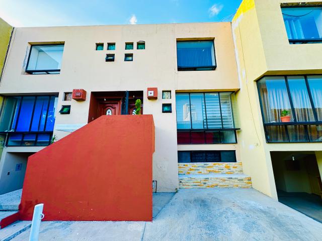 CASA en VENTA en Avenida Tecnológico, Colonia Centro, Querétaro
