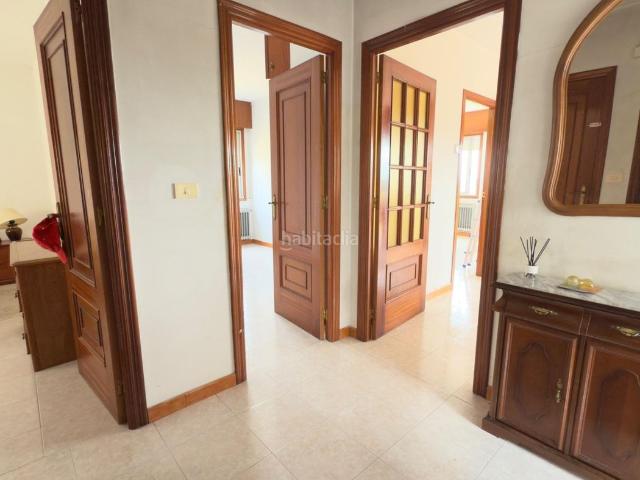 Casa en venta en Avión. Casa para entrar a vivir con calefacción y garaje amplio. Casas.