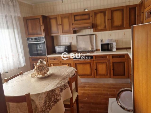 Casa en venta en Avión. SE VENDE CASA INDEPENDIENTE CARRETERA AMIUDAL, AVION, OURENSE. Casas.