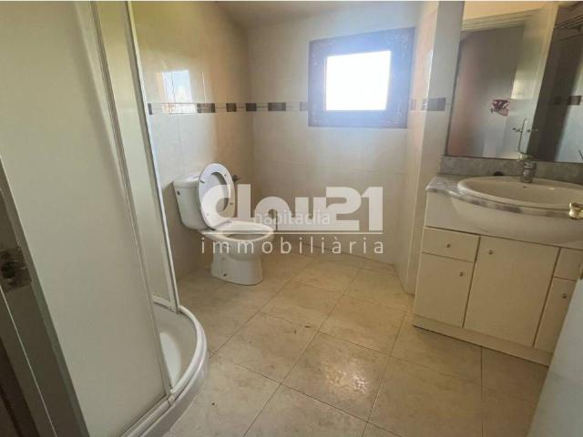 Casa en venta en Avià. CASA ALQUILADA EN VENTA EN AVIÀ. Casas.