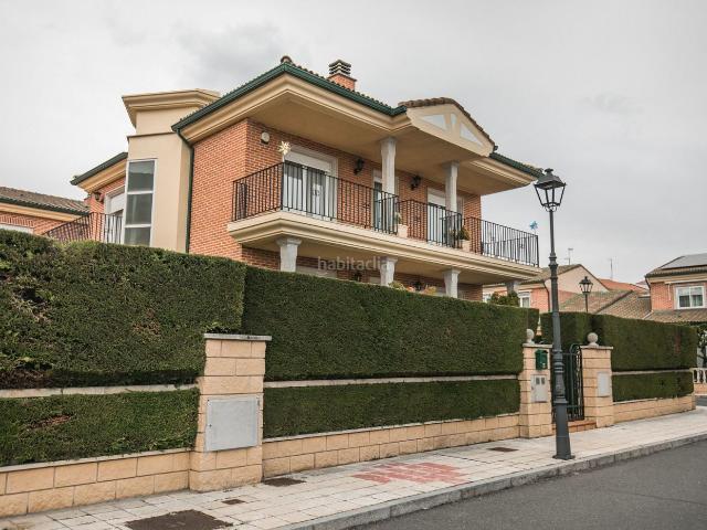 Casa en venta en Ávila, Hervencias Altas El Pinar. VIVIENDA UNIFAMILIAR INDEPENDIENTE. Casas.