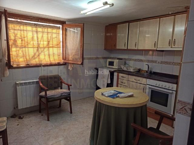 Casa en venta en Azofra. Casa 6 habitaciones, Triplex Venta Azofra. Casas.