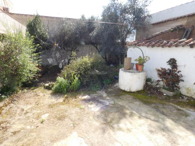 Casa en venta en Azuaga. CASA CON AMPLIO PATIO CORRAL. Casas.