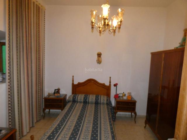 Casa en venta en Azuaga. CASA HABITABLE CON GARAJE. Casas.