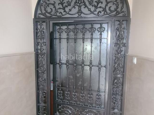Casa en venta en Azuaga. Espaciosa Vivienda en Planta Baja Lista para Entrar a Vivir. Casas.