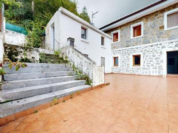 Casa en venta en Abanto y Ciérvana Abanto Zierbena. MAGNÍFICA CASA CON 51.000 METROS DE TERRENO EN PUTXETA. Casas Abanto y Ciérvana Abanto.