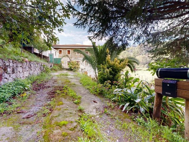 Casa en venta en Abanto y Ciérvana Abanto Zierbena. MAGNÍFICA CASA CON 51.000 METROS DE TERRENO EN PUTXETA. Casas Abanto y Ciérvana Abanto.