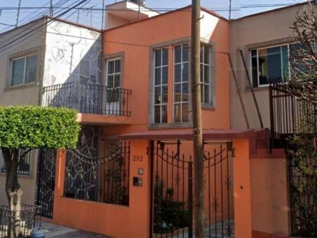 Casa en venta en Abelardo Carrillo y Gariel, Villa de Cortes, Benito Juárez, CDMX