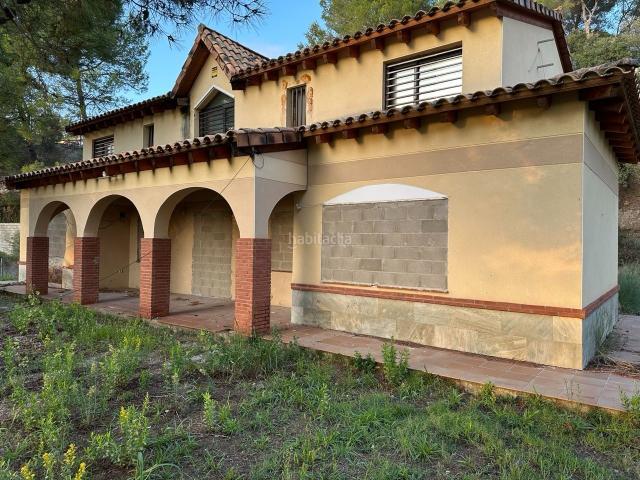 Casa en venta en Abrera. Casa Abrera, Can Vilalba, Bosc 266 m. Casas.