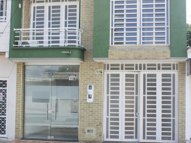 Casa En Venta En Acacias En Barrio Centro V306569