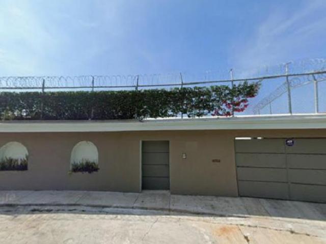 Casa en venta en Acapulco Centro!