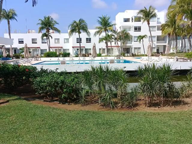 Casa en Venta en Acapulco, Condominio Vindeza