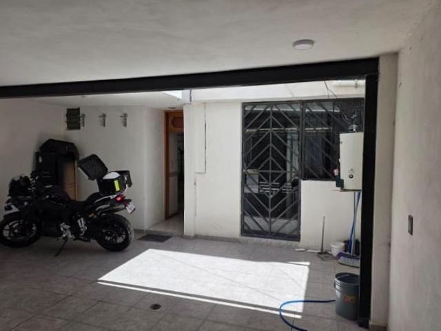 CASA EN VENTA EN ACTOPAN, PARQUE URBANO