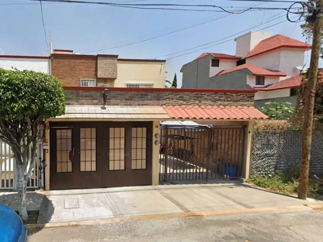 Casa en venta en Acueducto de Guadalupe, Gustavo A. Madero, Ciudad de México
