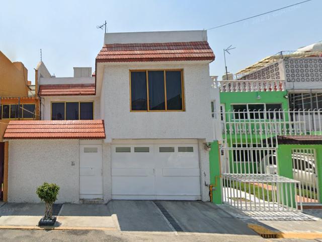 Casa en venta en Acueducto de Guadalupe, Gustavo A. Madero, Ciudad de México