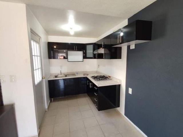Casa en venta en Adalberto Navarro Sánchez, Unidad Habitacional Los Arrayanes