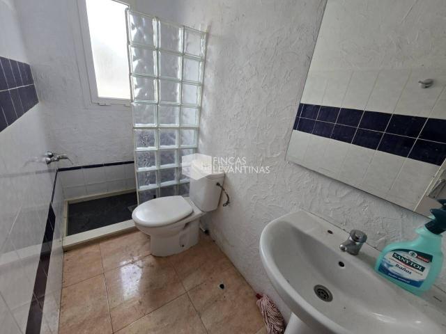 Casa en venta en Agost. Venta de casa de pueblo en Agost Alicante 262 m con carácter único. Casas.