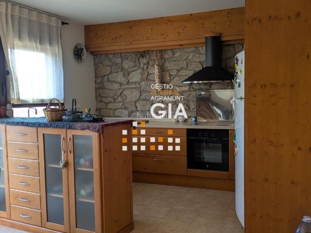 Casa en venta en Agramunt. Casa en venda a Montclar dUrgell. Casas.