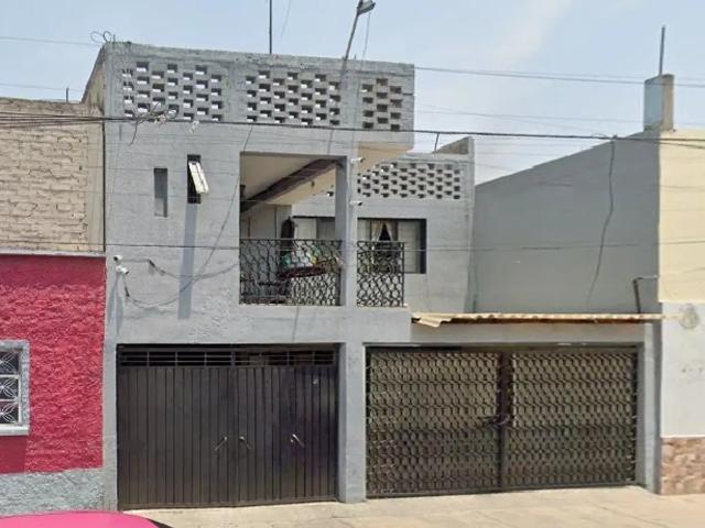 Casa en venta en Agricola Oriental, Iztacalco, Ciudad de México
