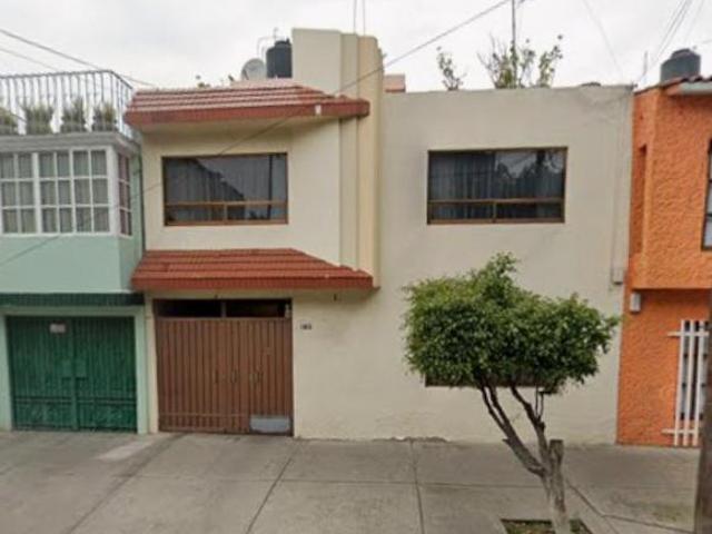 CASA EN VENTA EN AGRICOLA ORIENTAL