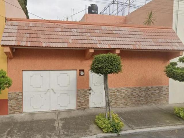 CASA EN VENTA EN AGRICOLA ORIENTAL