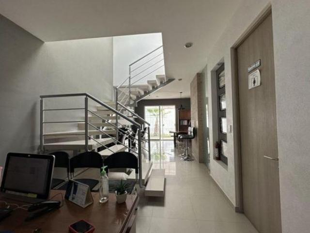 CASA EN VENTA EN AGUASCALIENTES NORTE EN VILLANATY CON EXCELENTES ESPACIOS