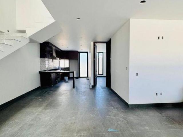 CASA EN VENTA EN AGUASCALIENTES NORTE ZIBA SUPER BELLA POR LA CLINICA 3 DEL IMSS
