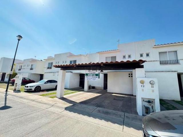 CASA EN VENTA EN AGUASCALIENTES, ALCAZAR