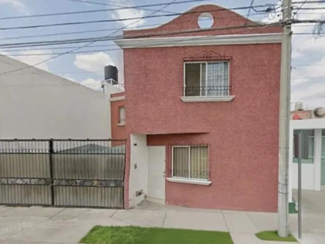 Casa en Venta en Aguascalientes, Zona Pirámides