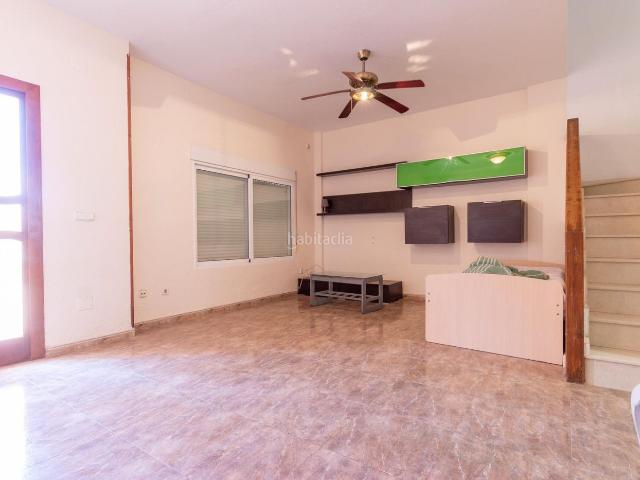 Casa en venta en Águilas. Amplio Dúplex en Urbanización Cerrada con Vistas en La Huerta, Águilas. Casas.