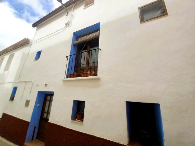 Casa en venta en Aguilón. Casa en venta en Aguilón, Zaragoza, entrar a vivir. Casas.
