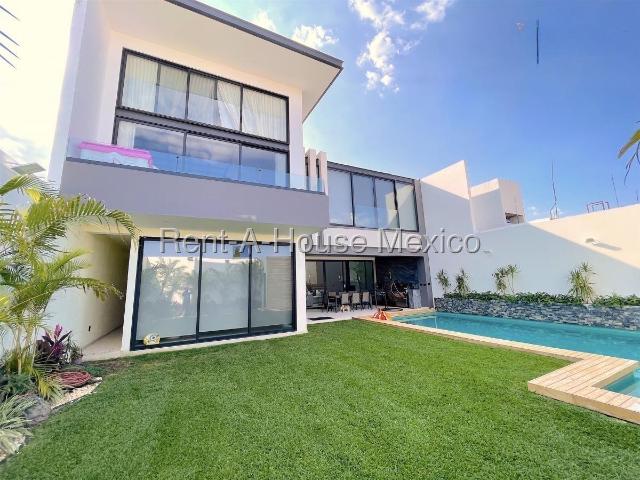 Casa en Venta en Ahuatlan, Cuernavaca GIS 26 482