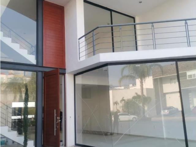 Casa en venta en Ahuatlán Tzompantle, Cuernavaca, Morelos