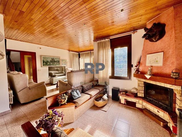 Casa en venta en Aiguafreda. CHALET EN VENTA CON PISCINA AIGUAFREDA. Casas.